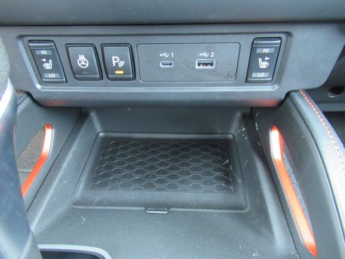 Used 2023 Nissan Frontier PRO-4X w/ Pro Convenience Package AWD/4WD image 29