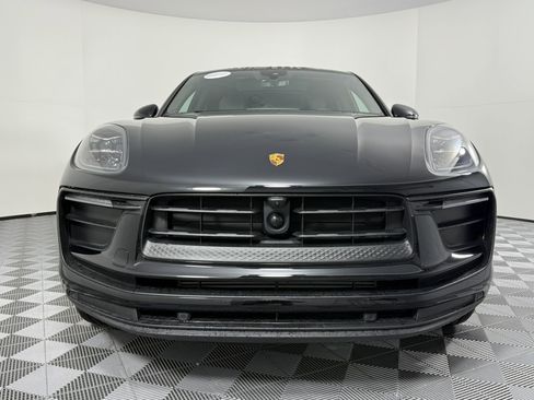 New 2025 Porsche Macan image 6