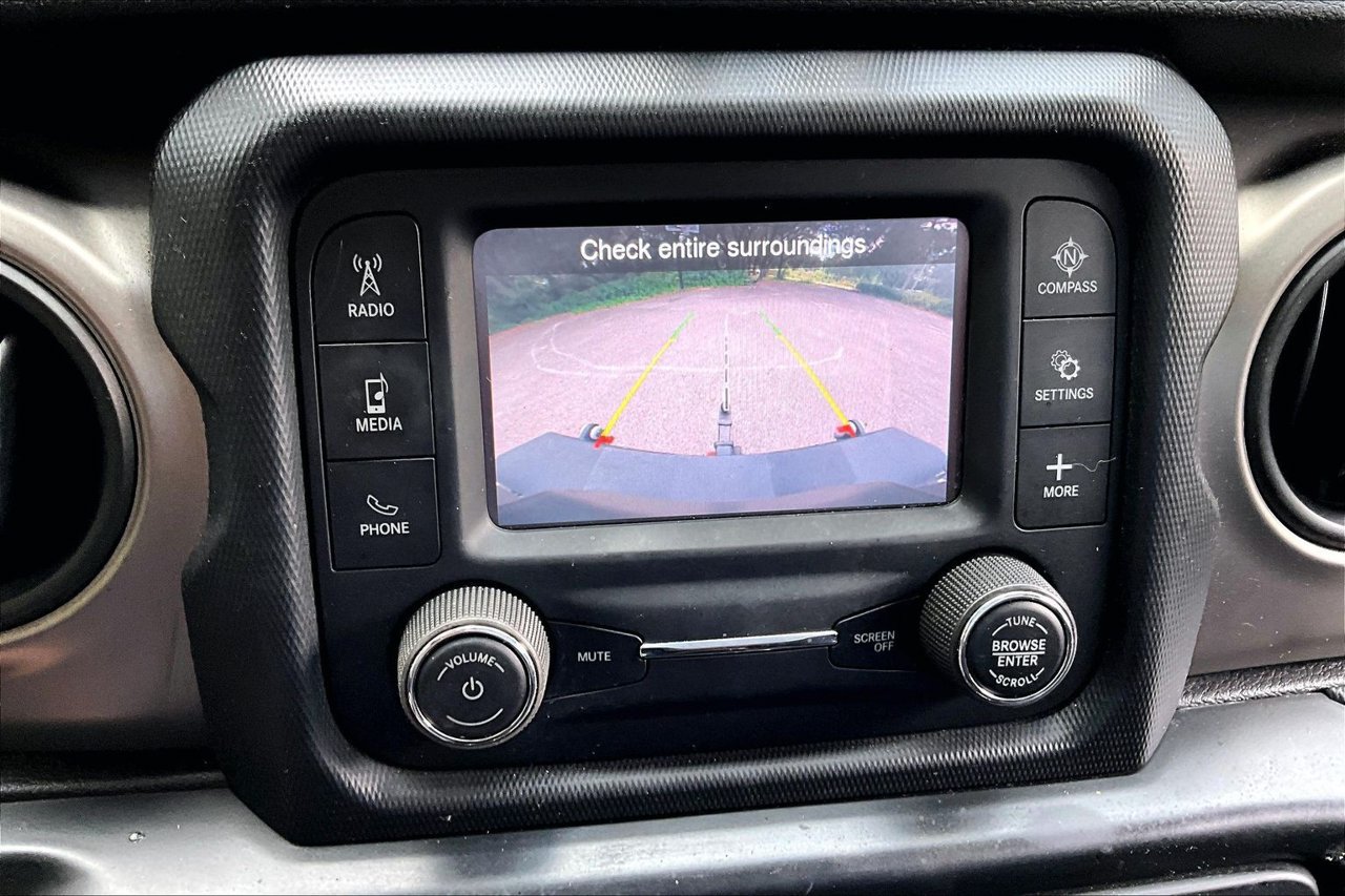 Used 2020 Jeep Wrangler Unlimited Sport AWD/4WD image 13
