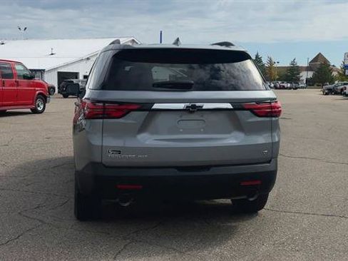 Used 2023 Chevrolet Traverse LT w/ LPO, Floor Liner Package AWD/4WD image 7