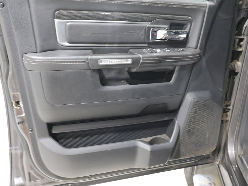 Used 2015 RAM 2500 Limited AWD/4WD image 12