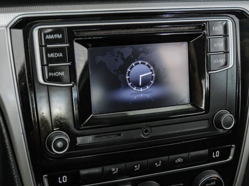 Used 2016 Volkswagen Passat 1.8T S w/ Lighting Package (P06) image 24