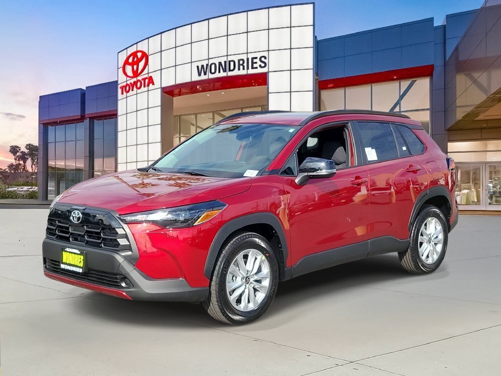 New 2026 Toyota Corolla Cross LE w/ Moonroof Package FWD image 2