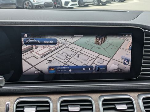 New 2026 Mercedes-Benz GLE 450e 4MATIC image 11