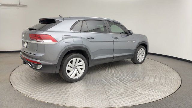 Certified 2023 Volkswagen Atlas Cross Sport SE w/ Panoramic Sunroof Package AWD/4WD image 2