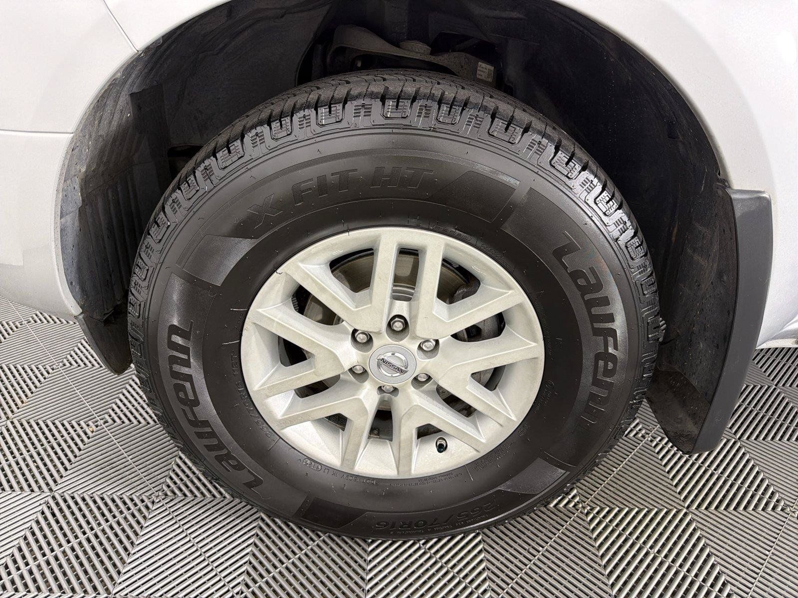Used 2019 Nissan Frontier SV AWD/4WD image 9