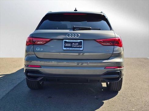 New 2025 Audi Q3 2.0T Premium image 4