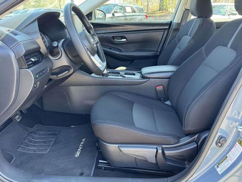 Used 2024 Nissan Sentra SV image 21