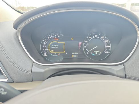 Used 2016 Lincoln MKX Reserve w/ Driver Assistance Package image 17