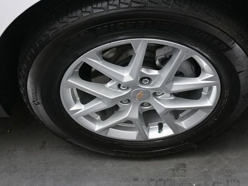 Used 2023 Chevrolet Equinox LS w/ LS Convenience Package FWD image 30