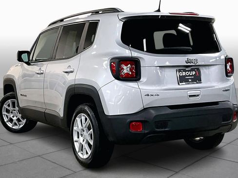Used 2020 Jeep Renegade Latitude w/ Cold Weather Group image 11