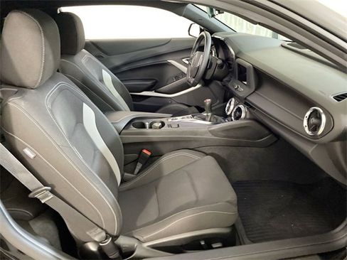 Used 2023 Chevrolet Camaro LT image 25