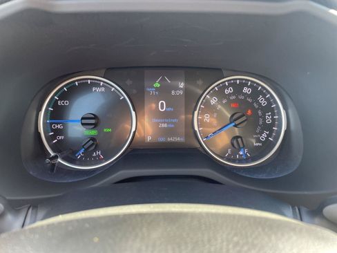 Used 2020 Toyota RAV4 XLE w/ XLE Grade Weather Package AWD/4WD image 2