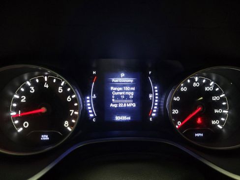 Used 2019 Jeep Compass Latitude AWD/4WD image 23