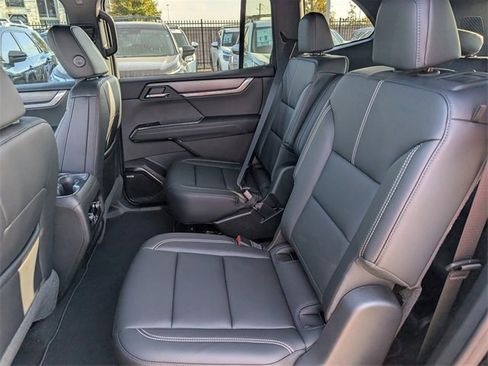 New 2026 GMC Acadia Elevation image 20