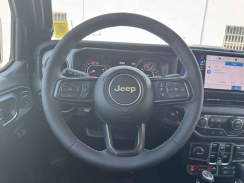 Used 2026 Jeep Wrangler Unlimited Sport AWD/4WD image 12
