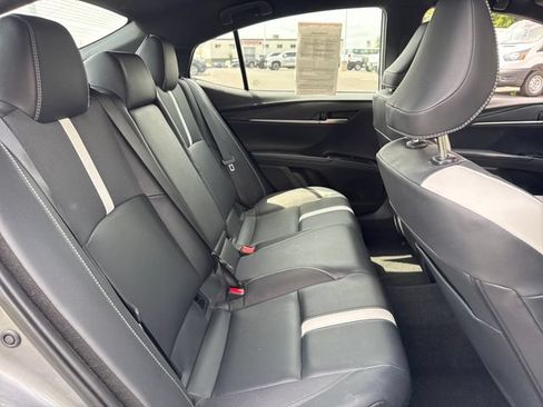 Used 2025 Toyota Camry SE FWD image 14