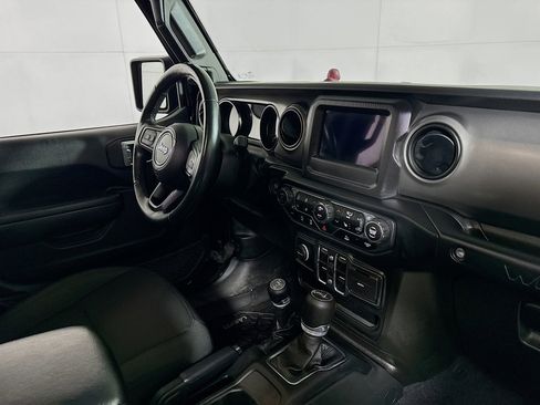 Used 2022 Jeep Wrangler Unlimited Sport image 27