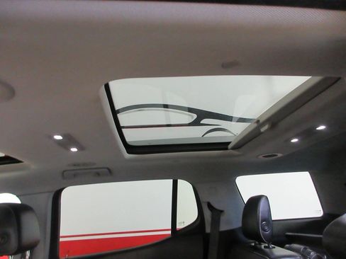 Used 2019 GMC Acadia SLT w/ LPO, Floor Liner Package AWD/4WD image 19