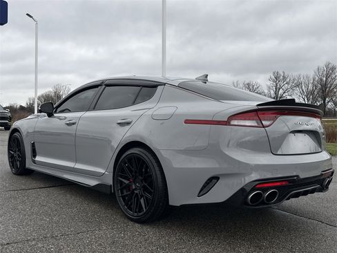Used 2022 Kia Stinger GT2 image 6