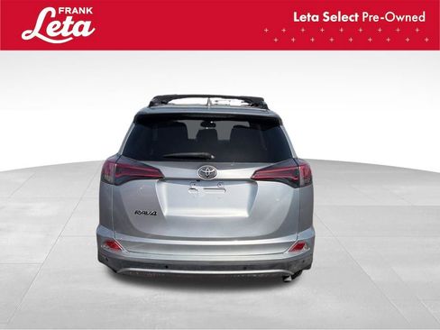 Used 2018 Toyota RAV4 XLE image 5