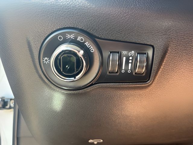 Used 2023 Jeep Compass Latitude AWD/4WD image 22