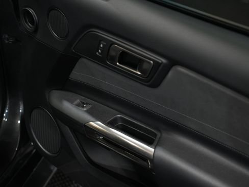 Used 2019 Ford Mustang Shelby GT350 w/ Technology Package image 29