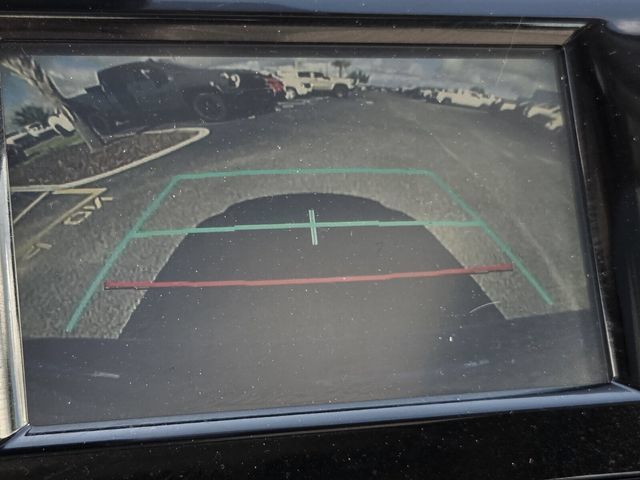 Used 2018 Toyota Camry SE w/ Moonroof Package FWD image 17