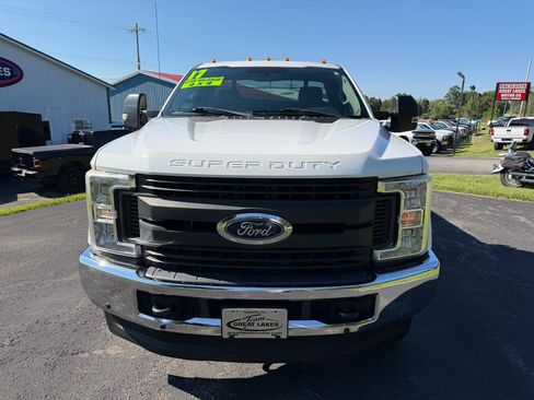 Used 2017 Ford F250 XL w/ Power Equipment Group AWD/4WD image 2