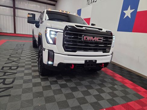 Used 2024 GMC Sierra 2500 AT4 w/ AT4 Premium Plus Package AWD/4WD image 23