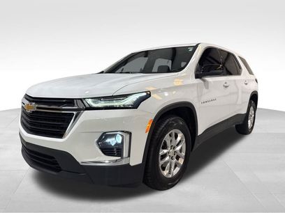 Used 2023 Chevrolet Traverse LS