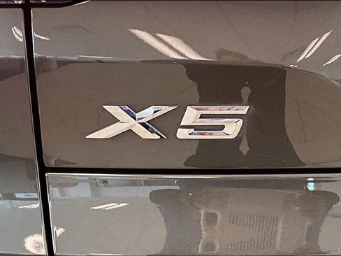 Used 2024 BMW X5 xDrive40i w/ M Sport Package AWD/4WD image 30