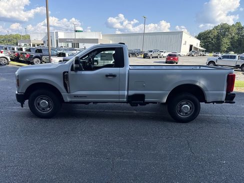 New 2026 Ford F350 XL w/ XL Driver Assist Package RWD image 4