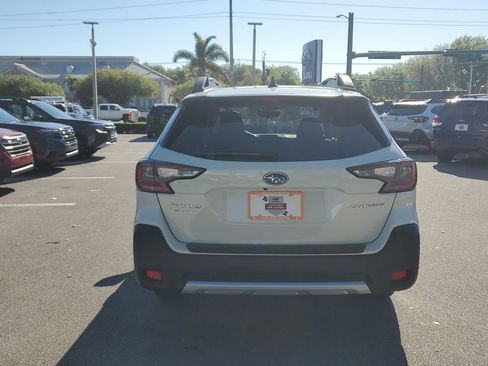 Used 2023 Subaru Outback Limited AWD/4WD image 4
