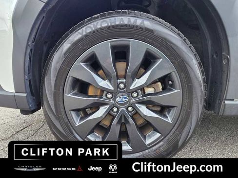 Used 2023 Subaru Outback Onyx Edition AWD/4WD image 30