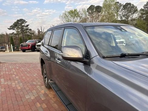 Used 2021 Lexus GX 460 Premium w/ Premium Package AWD/4WD image 18