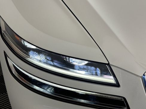 Used 2024 Genesis G80 Advanced image 9