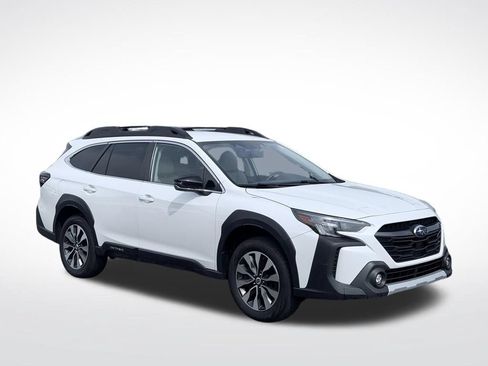 Used 2023 Subaru Outback Limited AWD/4WD image 4