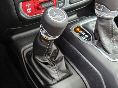 Used 2026 Jeep Gladiator Rubicon AWD/4WD image 33