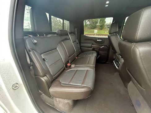 Used 2019 GMC Sierra 1500 Denali w/ Denali Ultimate Package AWD/4WD image 14