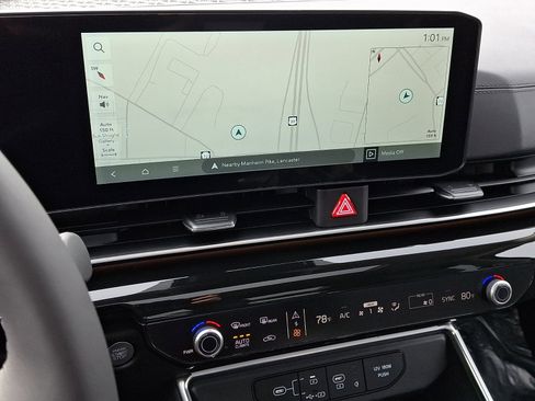 New 2026 Kia Carnival SX image 13