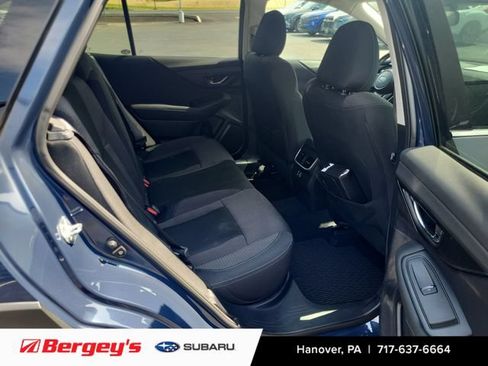 Used 2024 Subaru Outback Premium AWD/4WD image 10