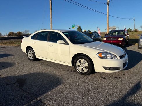 Used 2011 Chevrolet Impala LT image 1