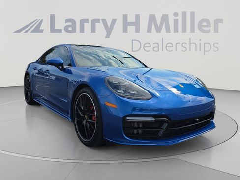Used 2019 Porsche Panamera GTS AWD/4WD image 7
