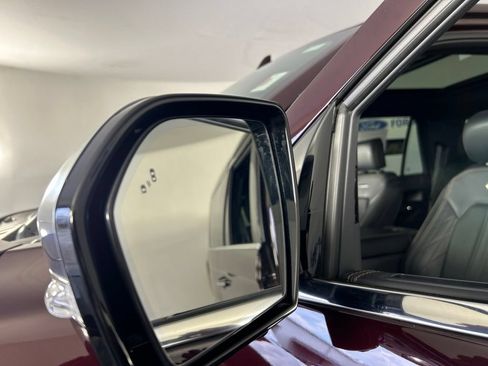 Used 2023 Ford Expedition Platinum AWD/4WD image 12