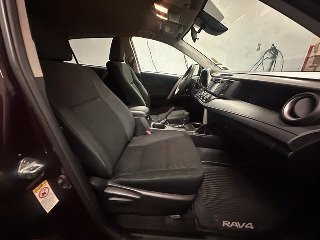 Used 2018 Toyota RAV4 LE w/ All Weather Liner Package AWD/4WD image 24