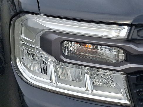 Used 2022 Ford Maverick XLT FWD image 10