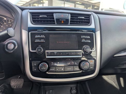 Used 2018 Nissan Altima 2.5 SL FWD image 15