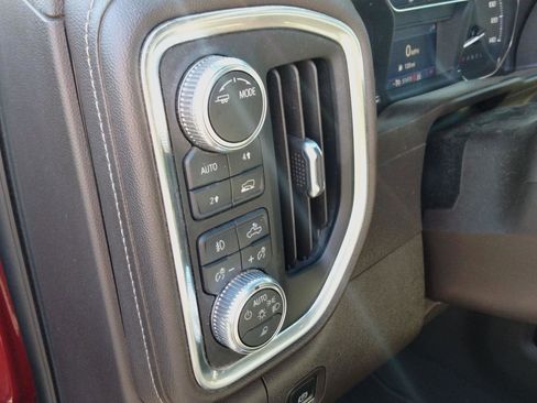 Used 2021 GMC Sierra 1500 SLT w/ SLT Convenience Package image 14