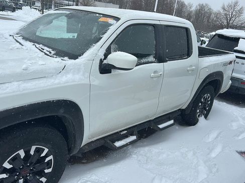 Used 2022 Nissan Frontier PRO-4X w/ Technology Package image 4